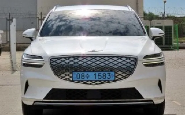 GV70일렉트리파이드 중고차 일렉트리파이드 GV70 e-AWD 매물 사진 1 - 2022/10 73,684km