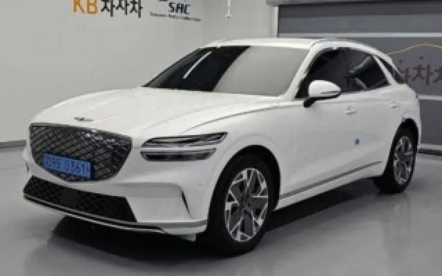 GV70일렉트리파이드 중고차 일렉트리파이드 GV70 e-AWD 매물 사진 3 - 2022/09 36,766km