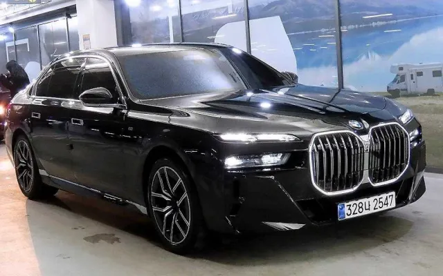 GV70일렉트리파이드 중고차 7시리즈 (G70) 740d xDrive M 스포츠 매물 사진 12 - 2025/02 15,402km
